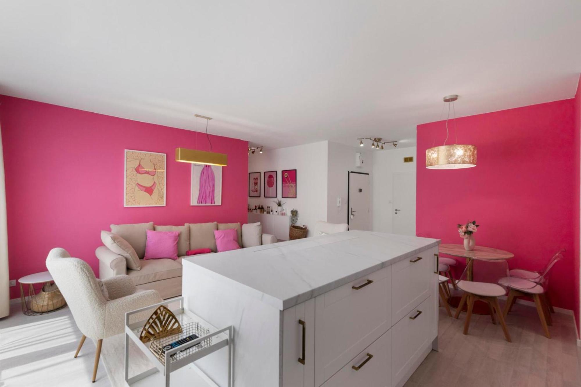 Lam Pink - Jacuzzi - Ac - Ps4 Apartment Bratislava Luaran gambar